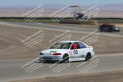 media/Jun-02-2024-CalClub SCCA (Sun) [[05fc656a50]]/Group 5/Race/